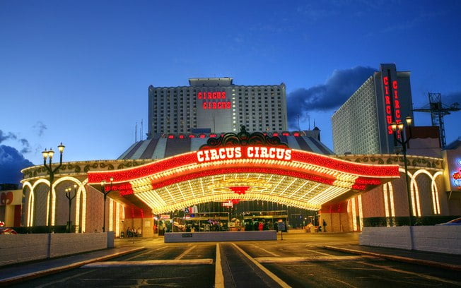 Free Circus Show at MGM Resorts